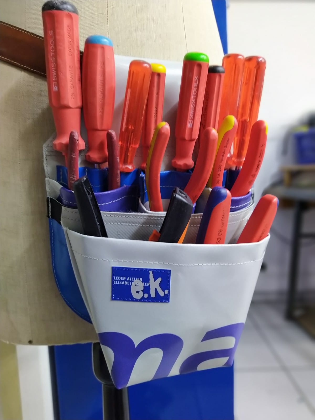 Bilder Leder & Kreativ Atelier Keller GmbH