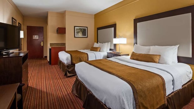 Images Best Western Plus Strawberry Inn & Suites