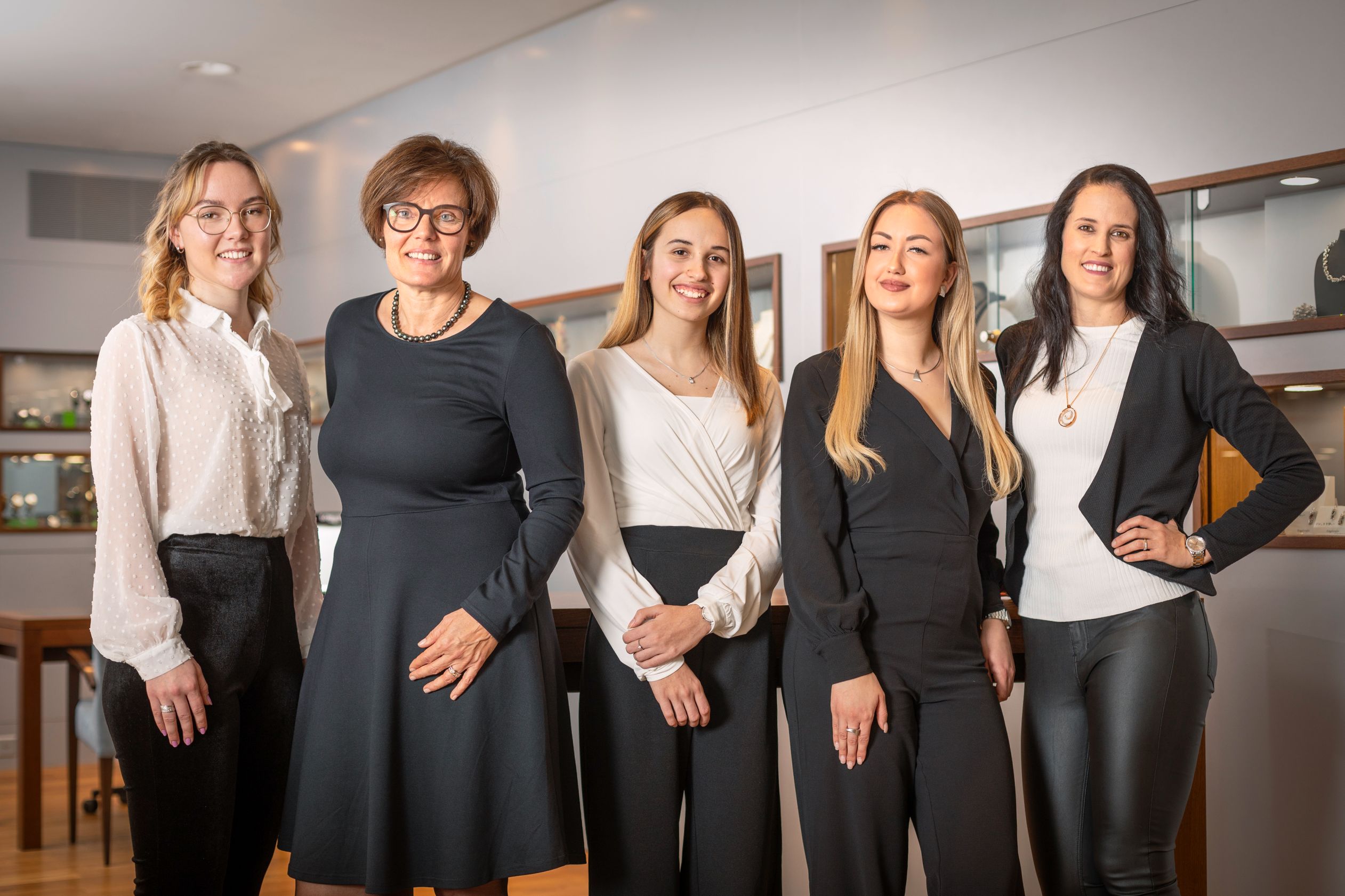 Bilder Lauener Uhren und Schmuck