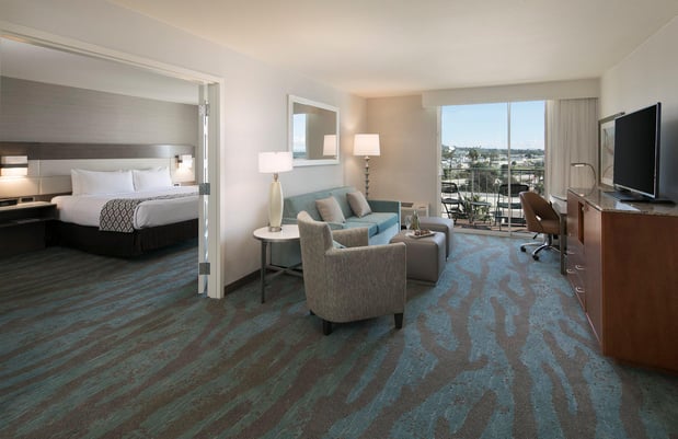 Images Crowne Plaza Ventura Beach by IHG