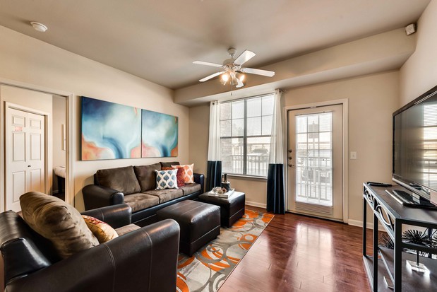 Images Maverick Place Apartments
