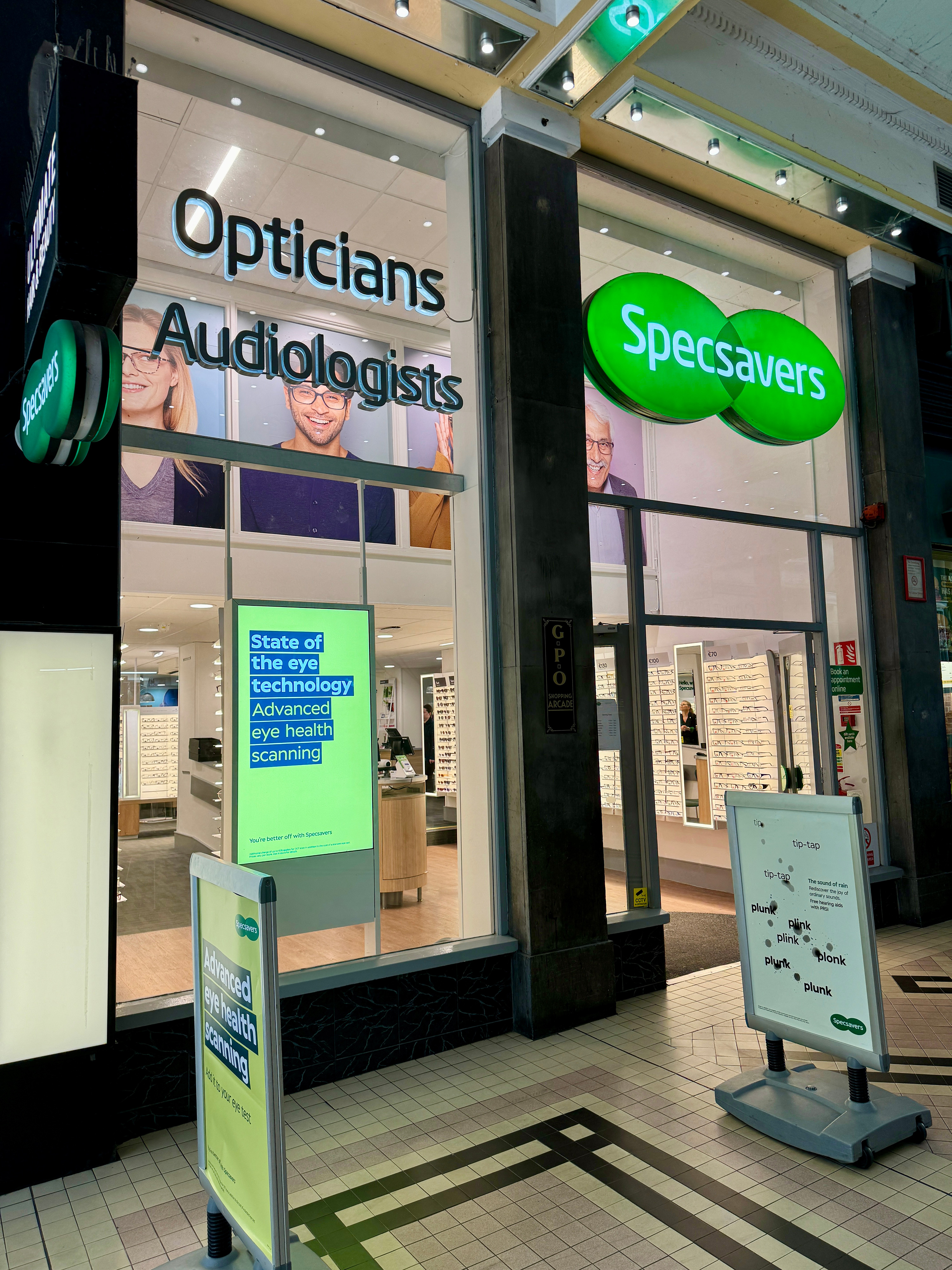 Specsavers Opticians & Audiologists - Henry Street - Dublin 2