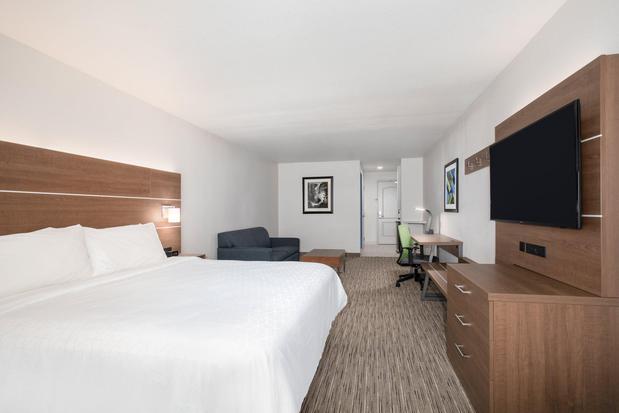 Images Holiday Inn Express & Suites Chowchilla - Yosemite Park Area, an IHG Hotel