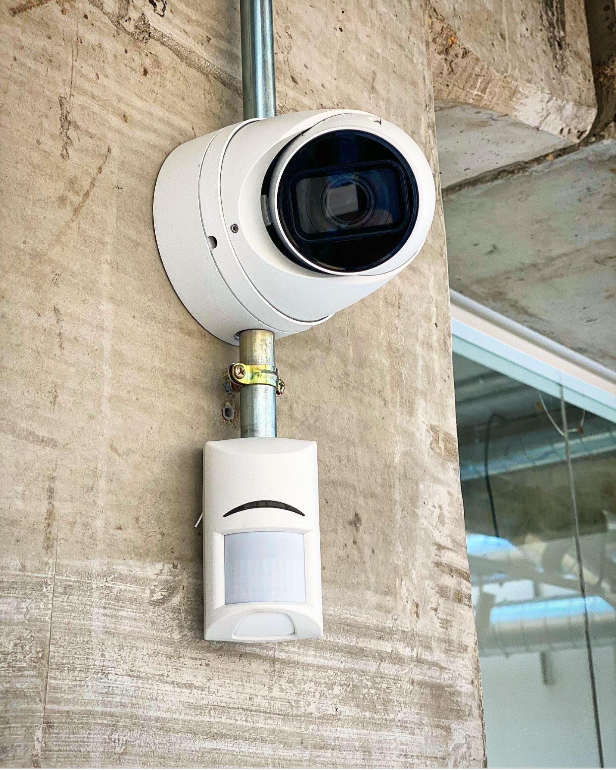 Tecnocat Seguretat sistemas de alarmas ,sistemas de contra incendios y sistemas de video vigilancia Barcelona