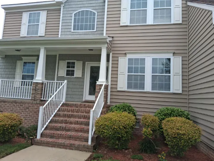 Images LGC Pressure Washing Service