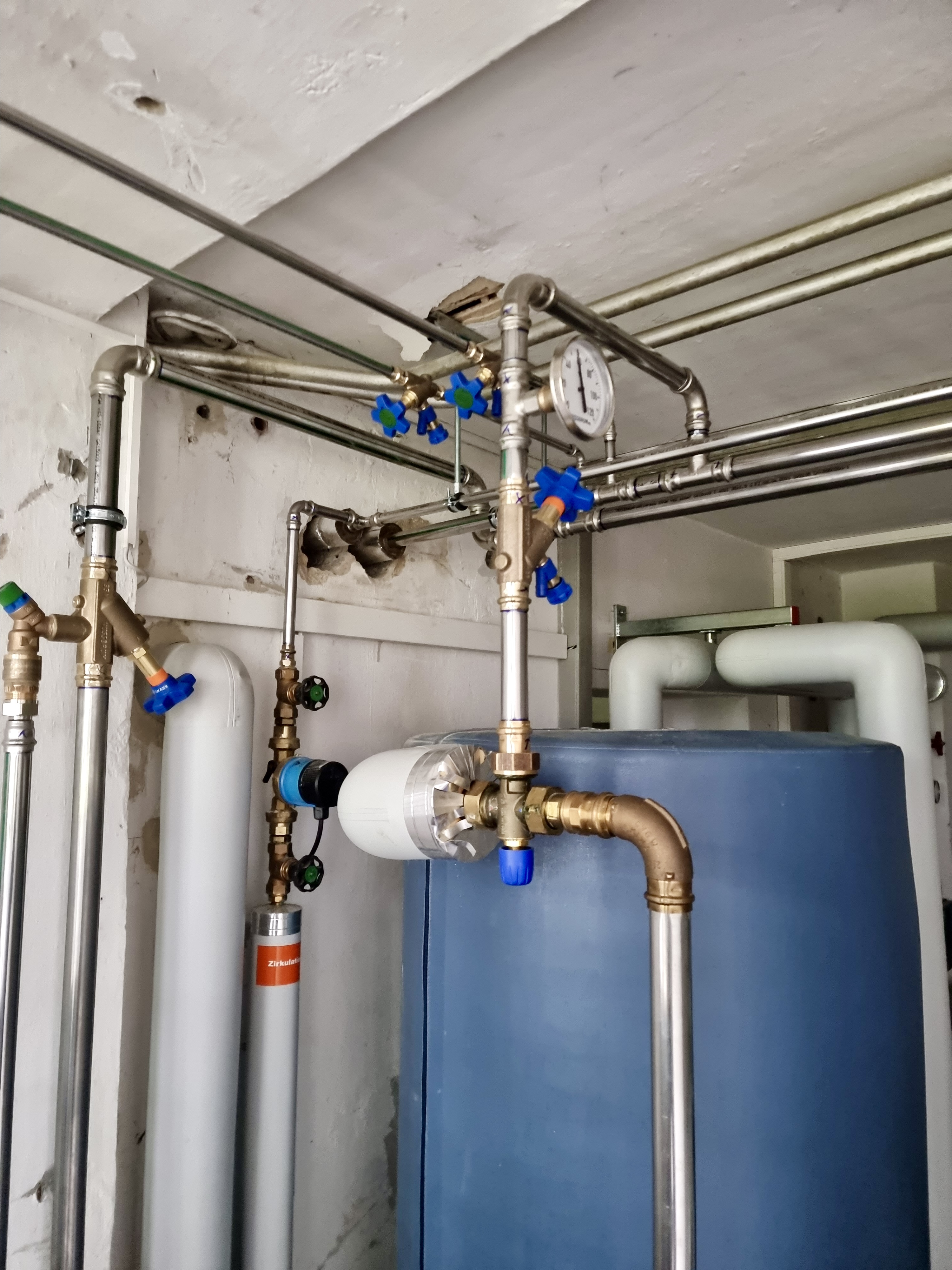 Bilder SHD Installationen Demiri