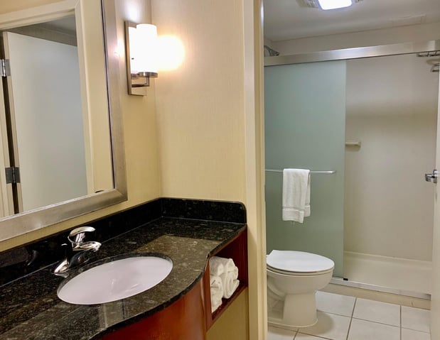 Images Holiday Inn & Suites Virginia Beach - North Beach by IHG