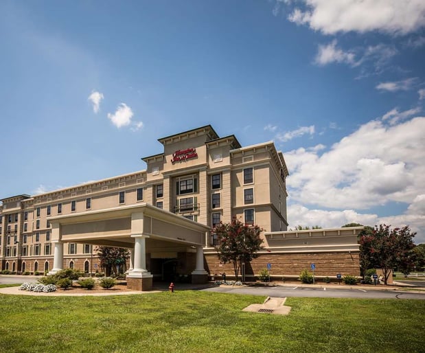Images Hampton Inn & Suites Dobson