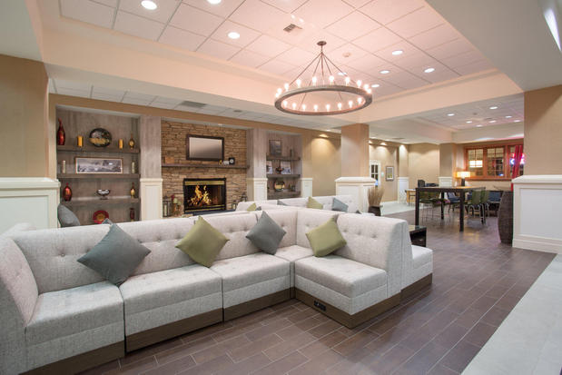 Images Holiday Inn Colorado Springs Airport by IHG