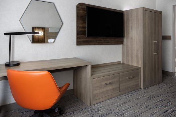 Images Holiday Inn Express & Suites Brattleboro by IHG