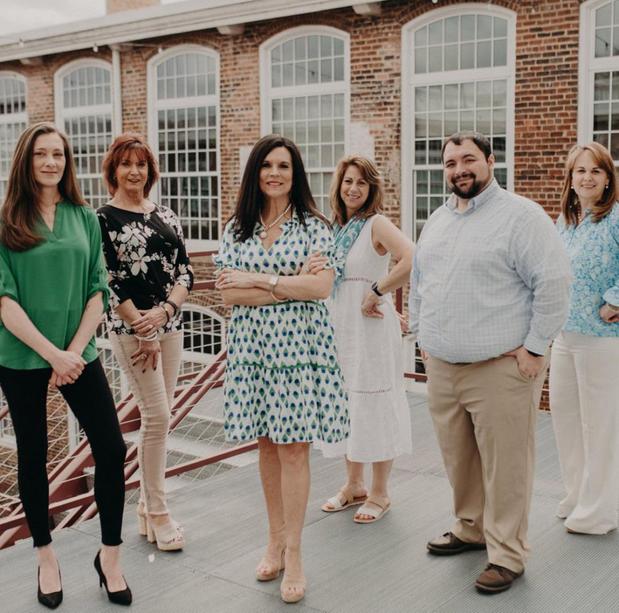 Images Kim Mathis & Associates - Triad Realtor