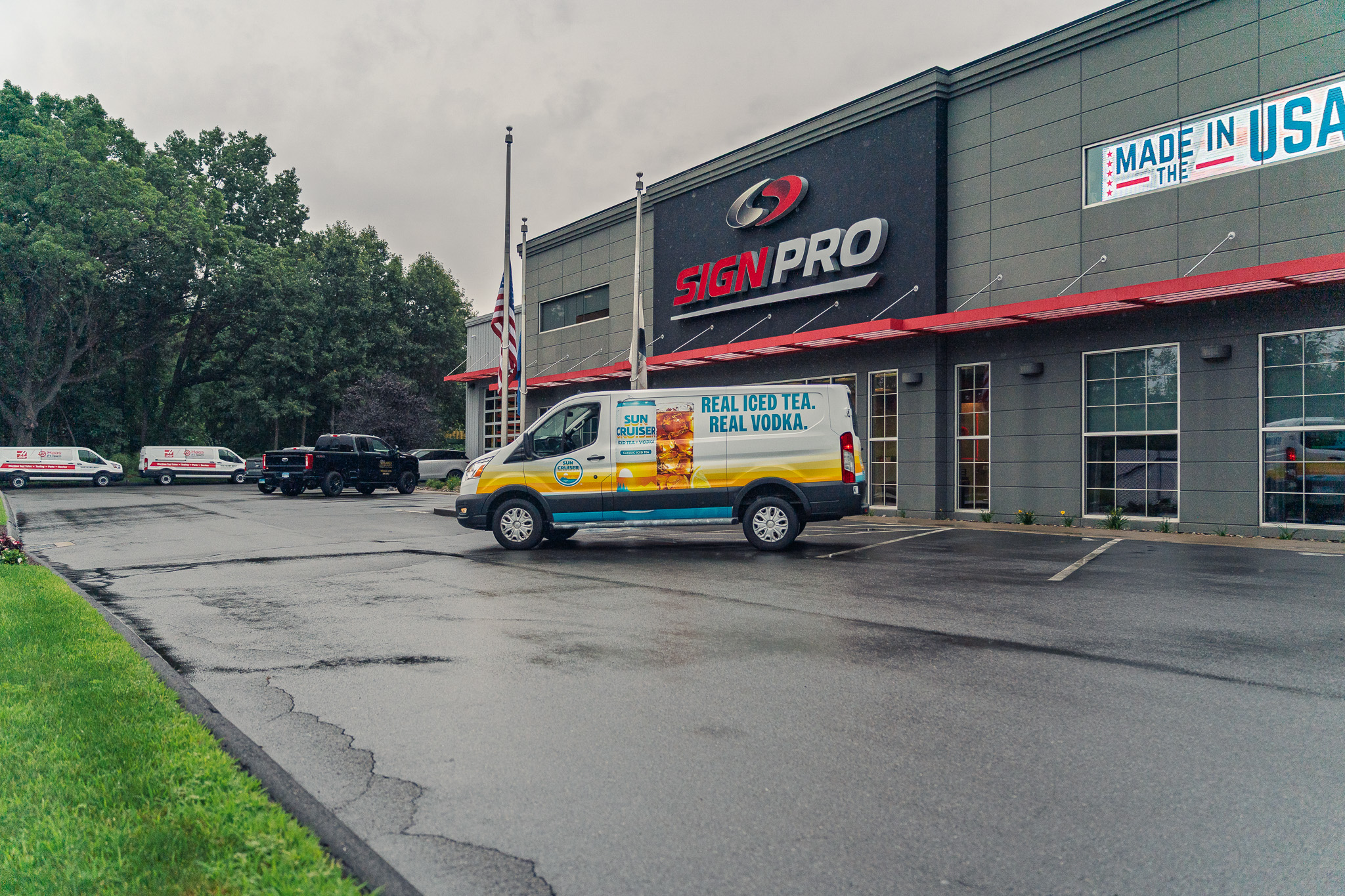 Full fleet vehicle wrap printed and installed by Sign Pro for HDI of Manchester, featuring Sun Cruiser branding that turns the van into a high-visibility mobile advertising asset.