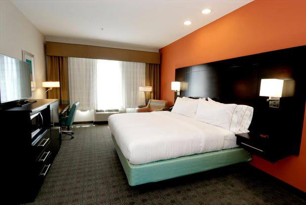 Images Holiday Inn Express & Suites Austin South by IHG