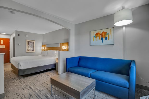 Images Holiday Inn Express & Suites Portland-Jantzen Beach by IHG