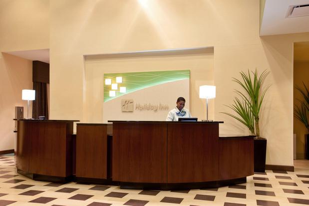 Images Holiday Inn St. Louis-Fairview Heights, an IHG Hotel
