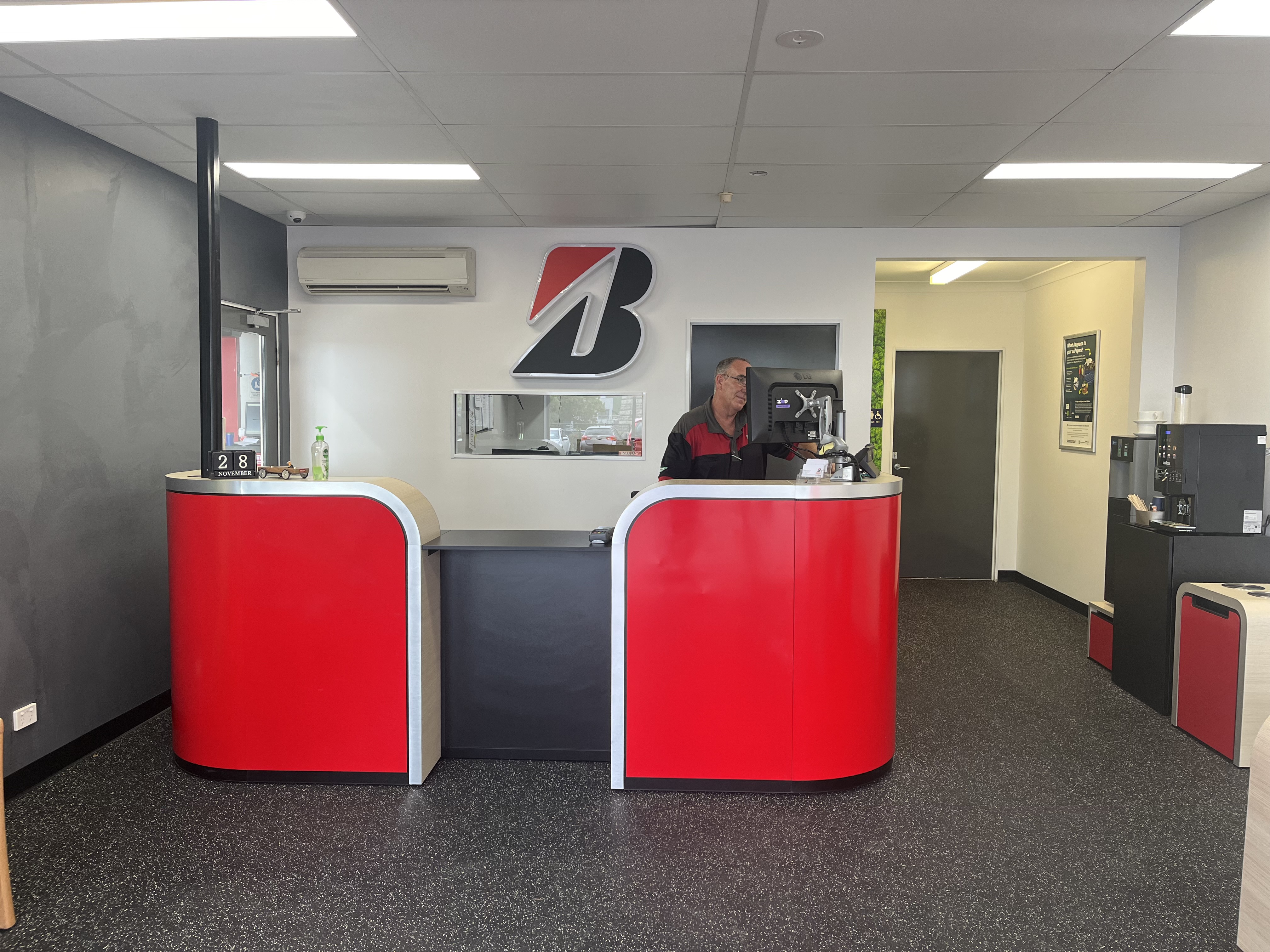 Images Bridgestone Select Tyre & Auto Bethania