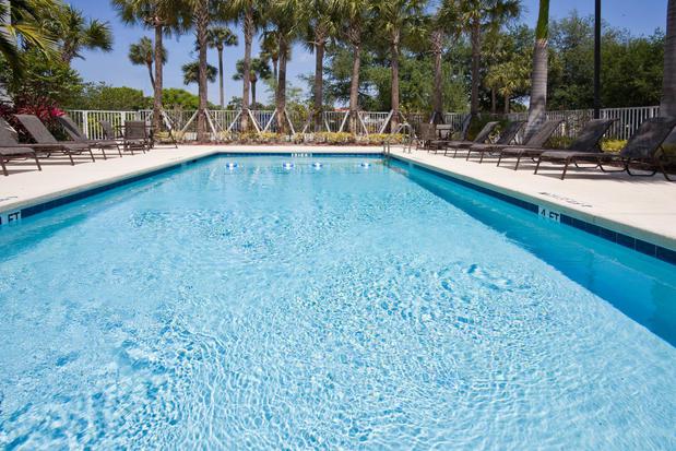Images Holiday Inn Express West Palm Beach Metrocentre by IHG