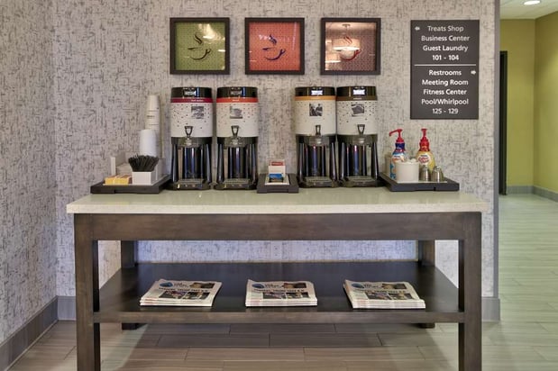 Images Hampton Inn & Suites Albuquerque Airport