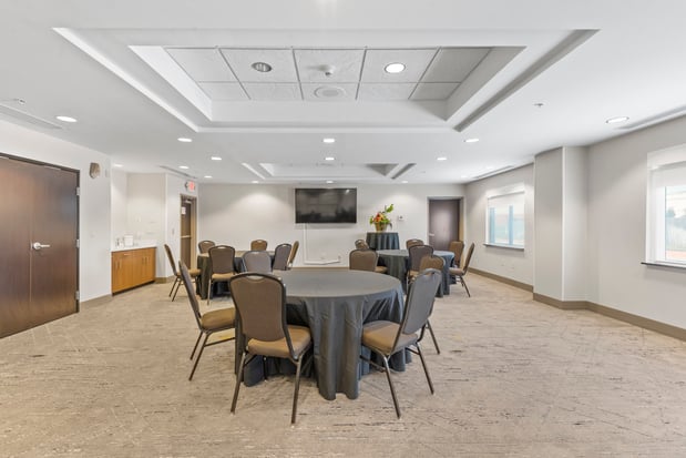 Images Holiday Inn Express & Suites Tulsa South Bixby by IHG