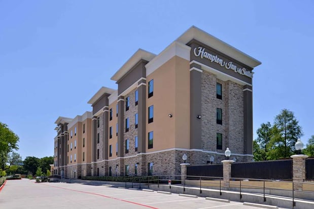Images Hampton Inn & Suites Dallas Market Center
