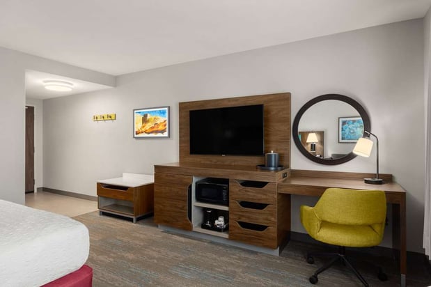 Images Hampton Inn Carefree
