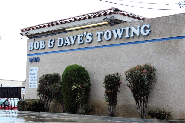 Images Bob & Dave's Towing