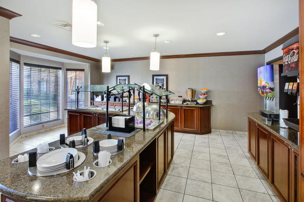 Images Staybridge Suites Louisville-East by IHG