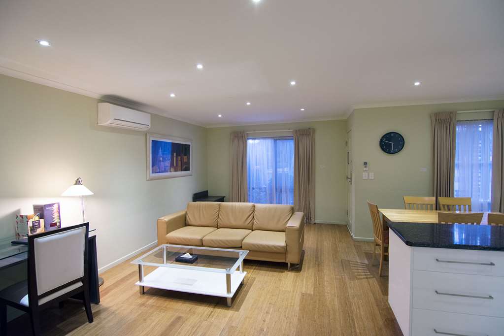 apartment living Best Western Plus Buckingham International Melbourne (03) 9555 0011