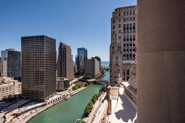 Images LondonHouse Chicago, Curio Collection by Hilton