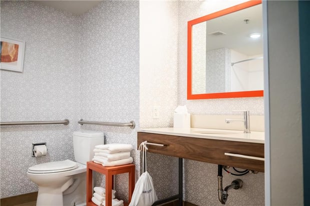 Images Hampton Inn Gonzales