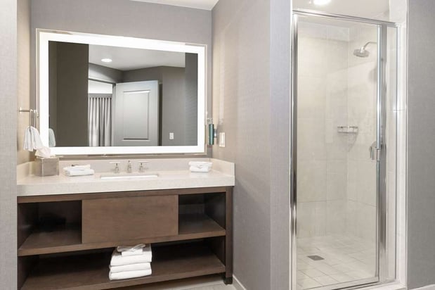 Images Hilton Promenade at Branson Landing