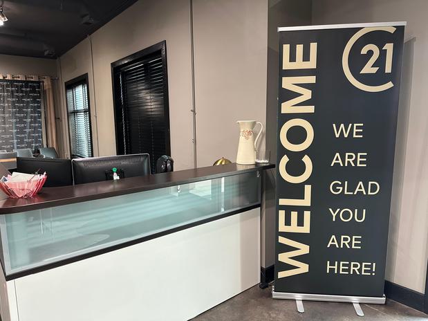 Images Century 21 Community