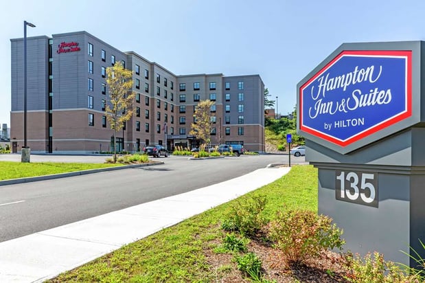 Images Hampton Inn and Suites Boston/Waltham