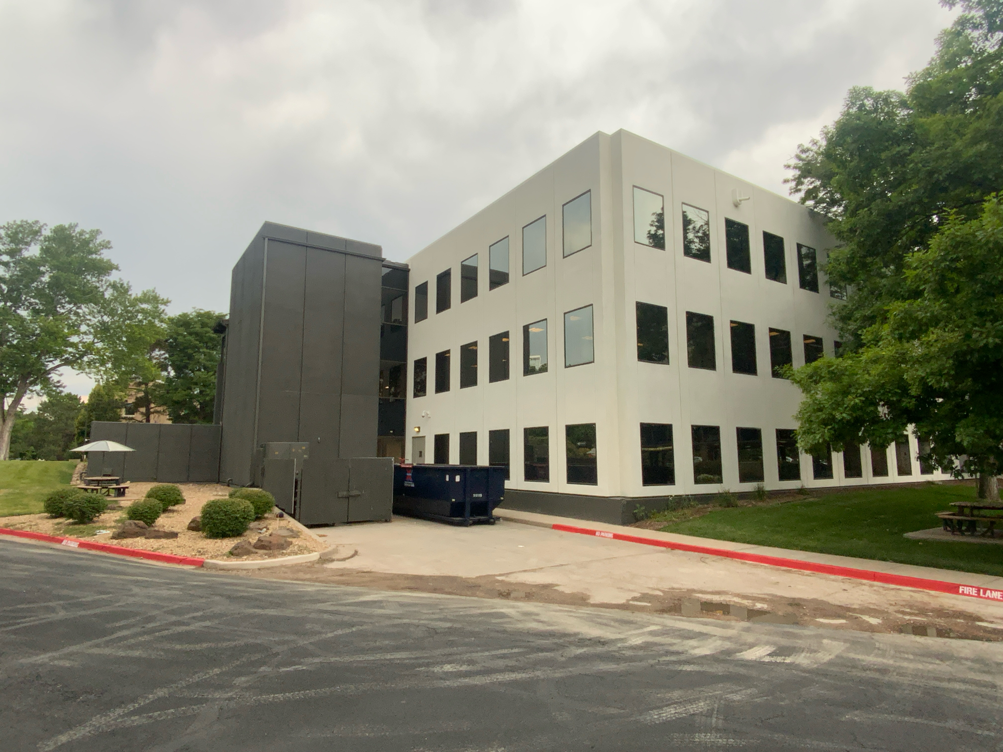 Office building exterior repaint