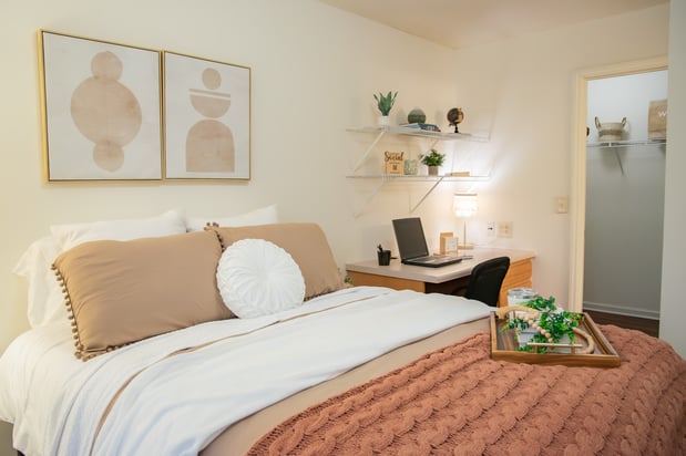 Images University Suites