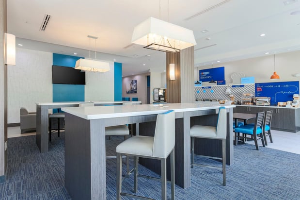 Images Holiday Inn Express & Suites Houston - Hobby Airport Area by IHG