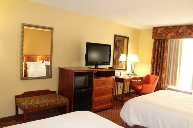Images Hampton Inn McHenry