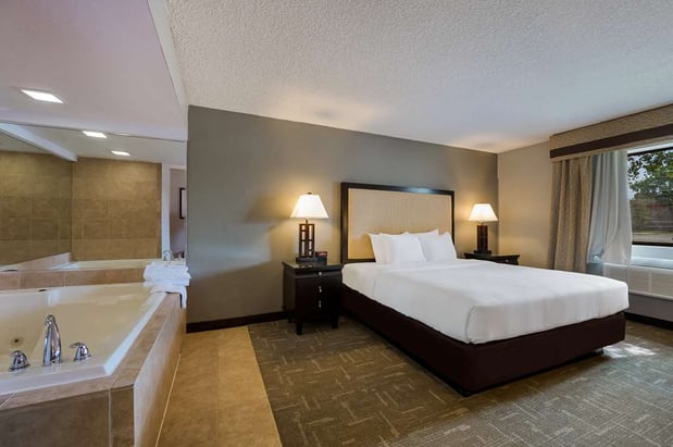Images Best Western Detroit Livonia