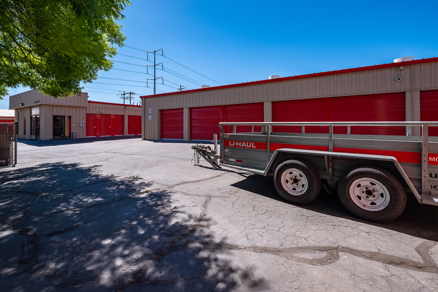 Drive-up Storage in Ceres, CA.