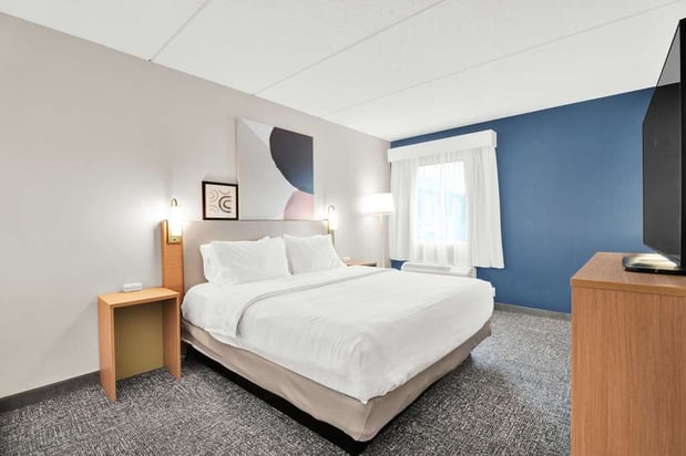 Images Spark by Hilton Plymouth