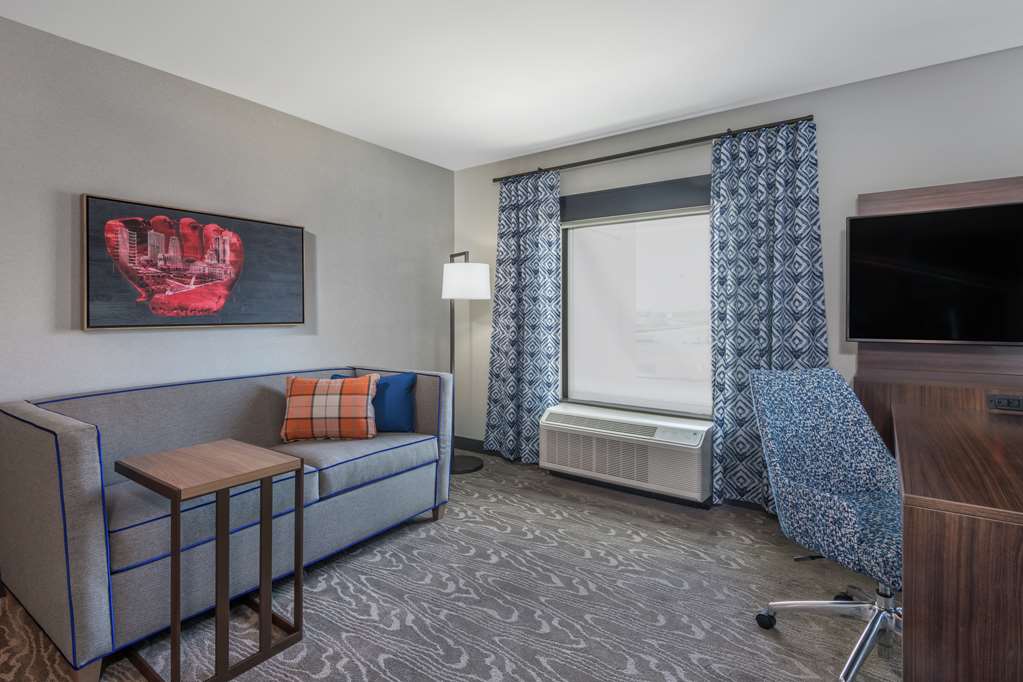 Guest room