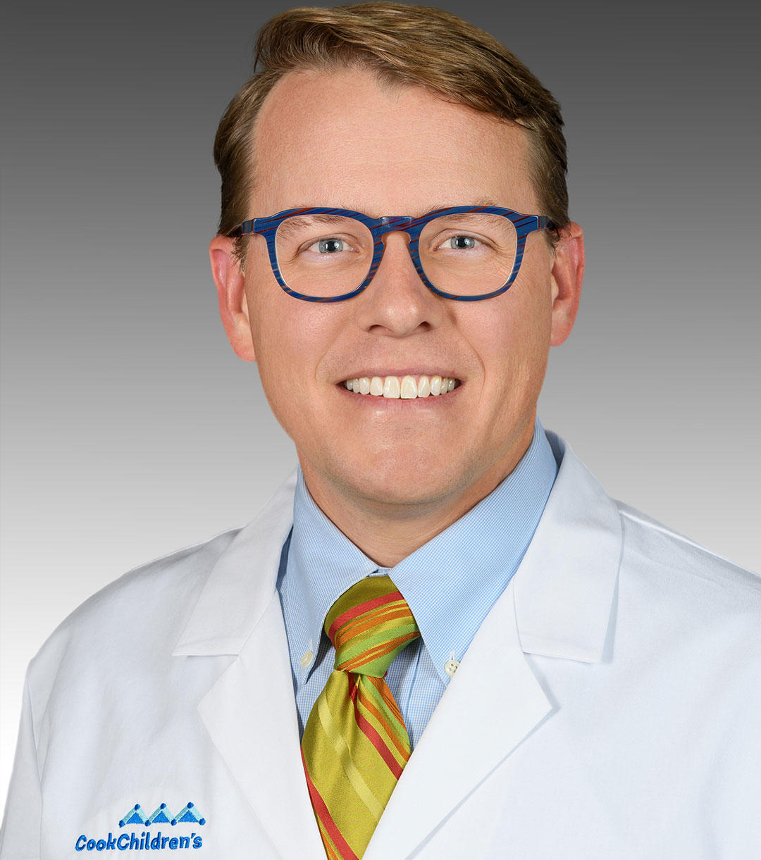 Headshot of Dr. Robert Simek