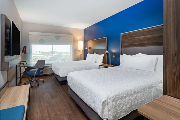 Images Tru by Hilton Naperville Chicago