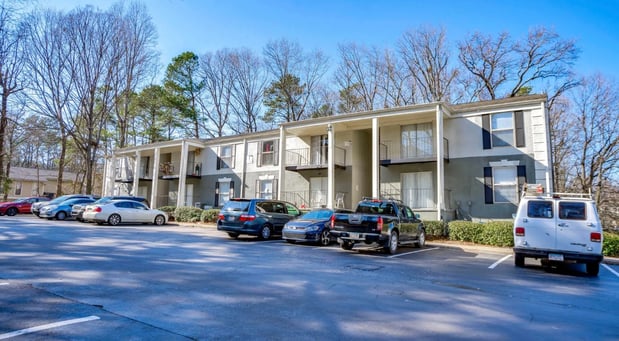 Images Elliot Norcross Apartments