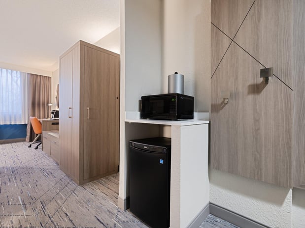 Images Holiday Inn Express & Suites Ft. Lauderdale-Plantation by IHG