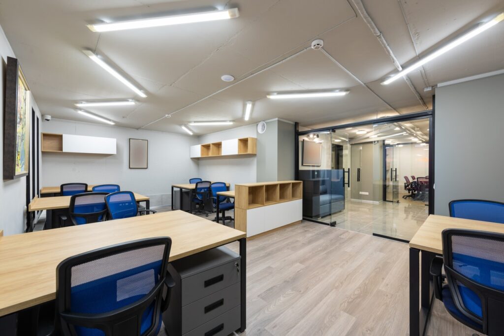 This contemporary office environment was meticulously cleaned by Dallas Janitorial Services, featuring sanitized workstations and pristine flooring. Our office cleaning services ensure a professional, healthy workplace for employees and visitors.