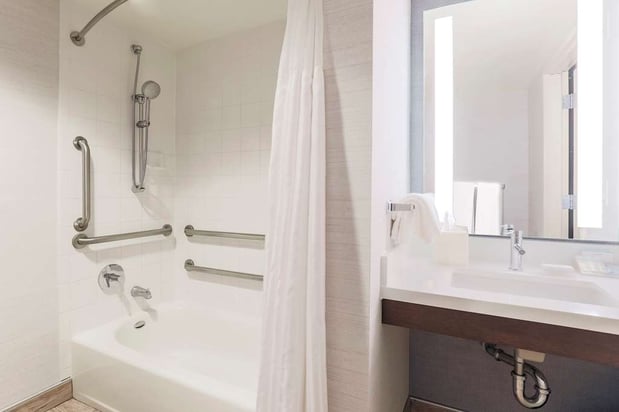Images Hilton Garden Inn Reno