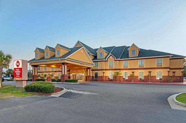 Images Best Western Plus Bradbury Inn & Suites