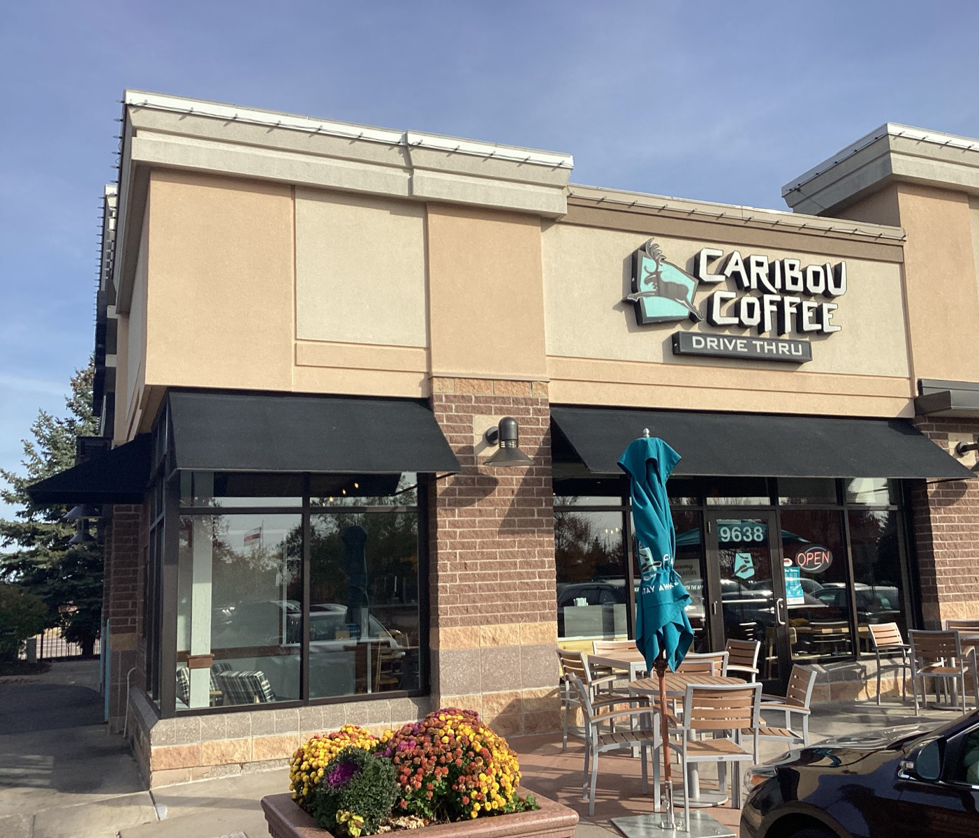 Storefront of the Caribou Coffee at 9638 Colorado Lane North in Brooklyn Park