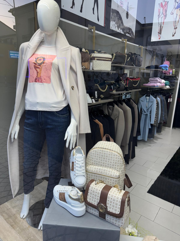 Images Alessandra C. Women’s Boutique